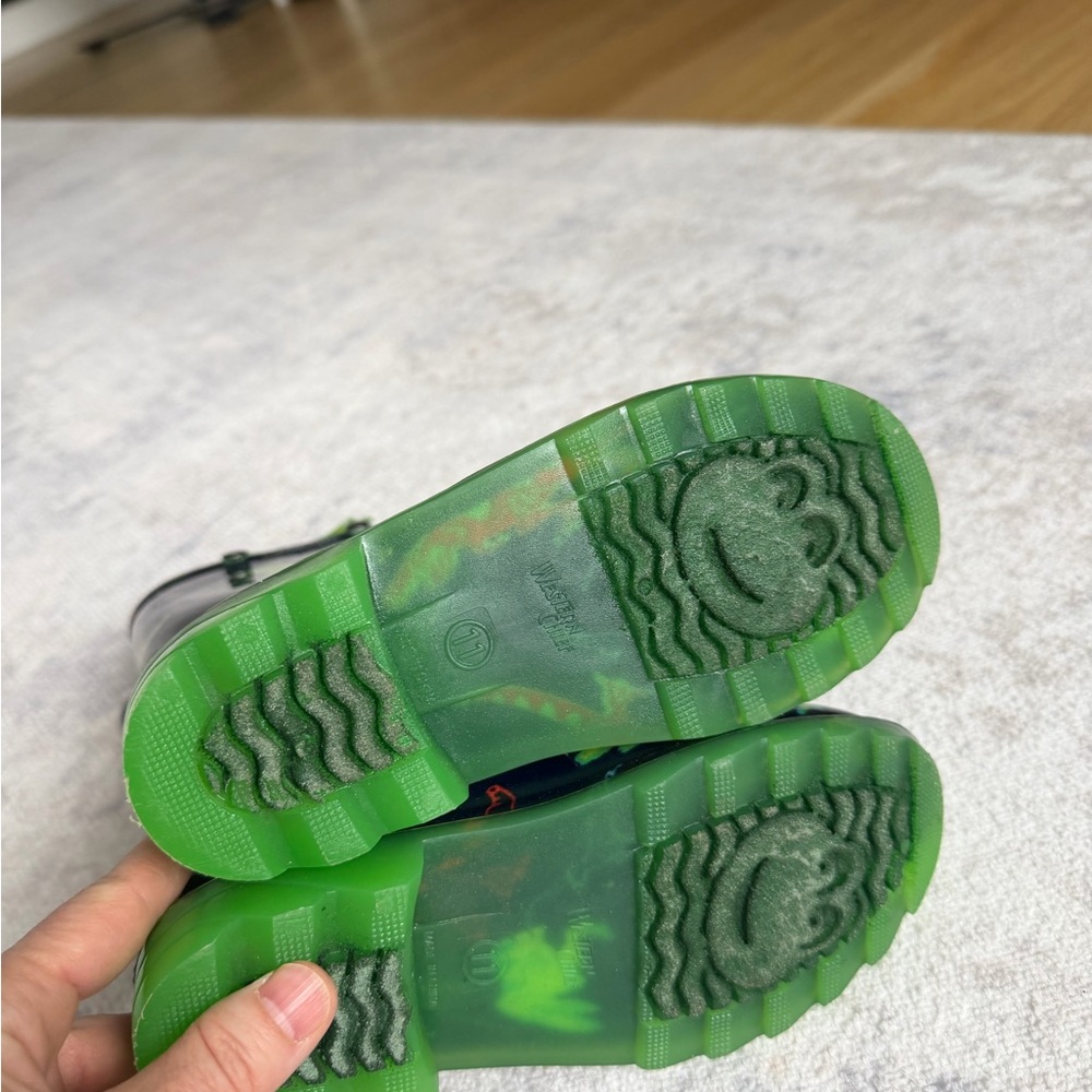 Western Chief Light Up Navy Dinosaur Rain Boots with Green Handles—Like New - Picture 7 of 8